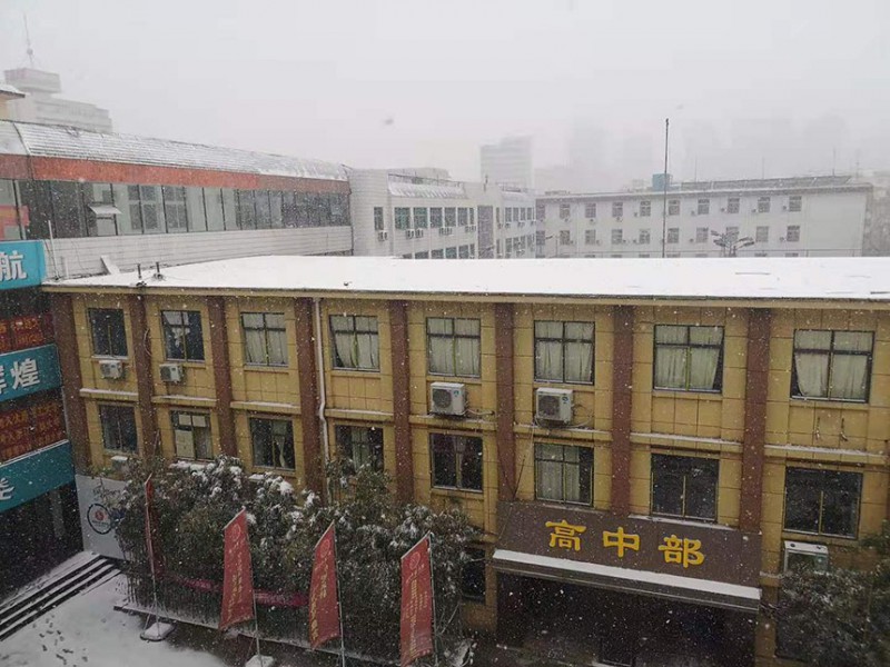 學(xué)校環(huán)境